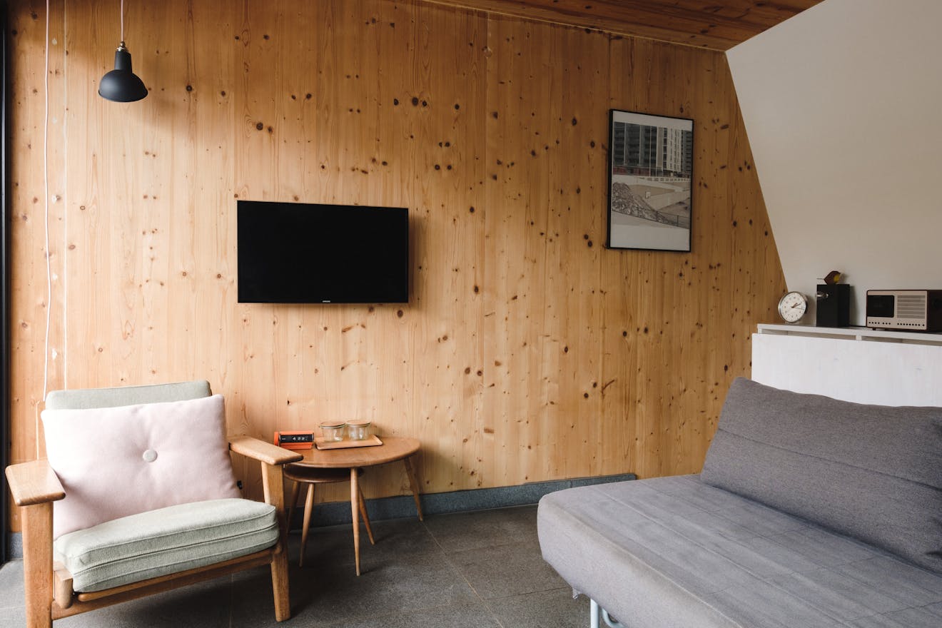 Aucoot-Kay-Road-Modern-Cross-Laminated-Timber-House-by-Methodic-Practice