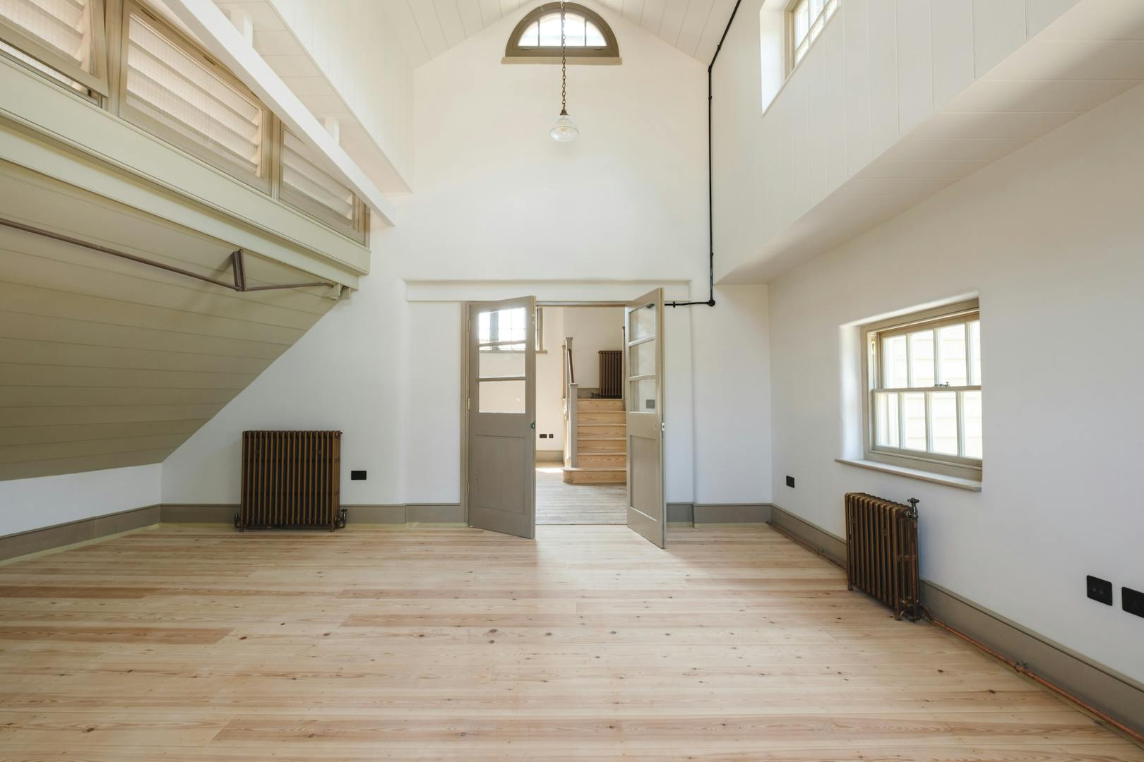 Aucoot - Woodhams Brewery - Restoration House