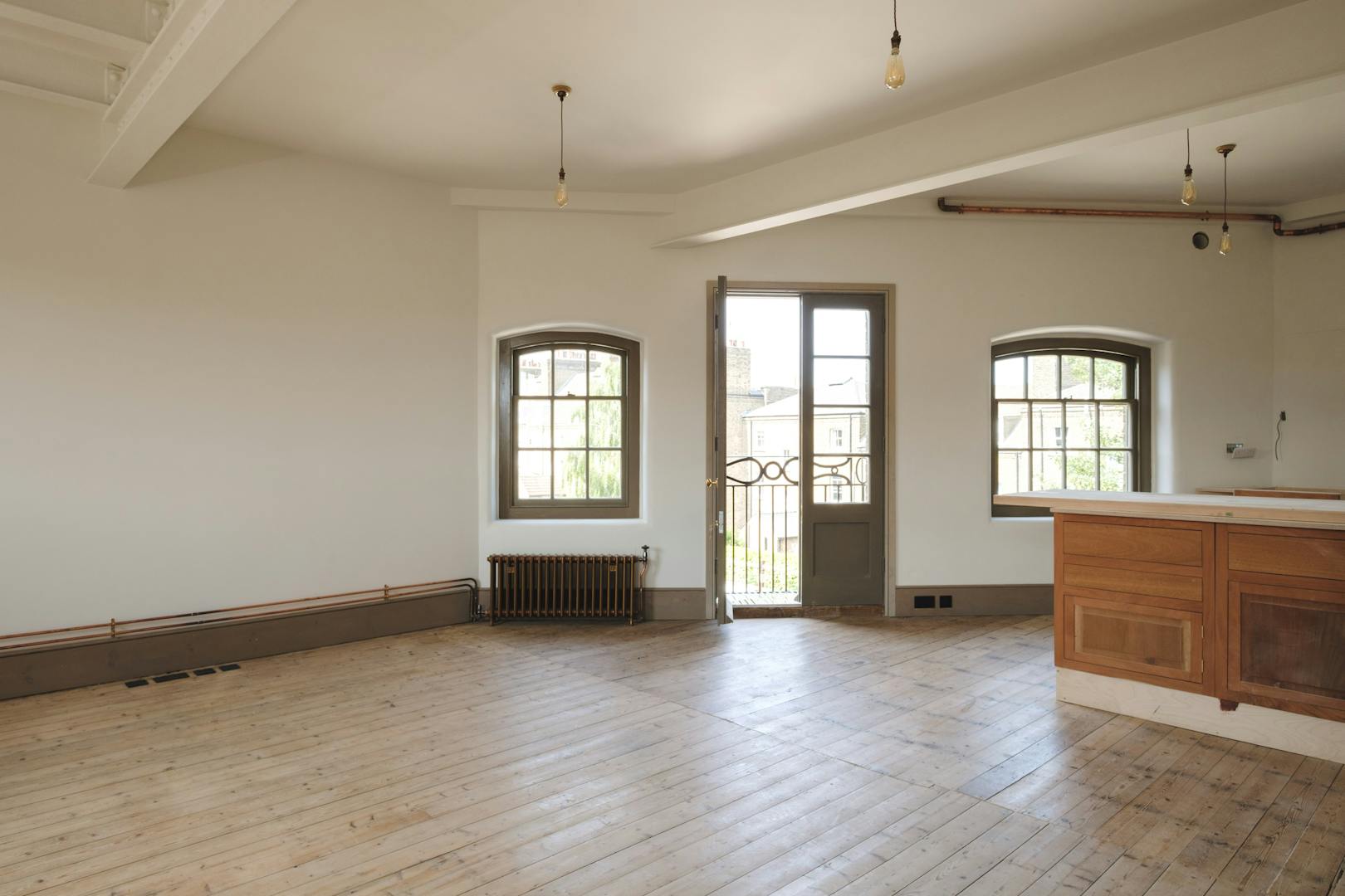 Aucoot - Woodhams Brewery - Restoration House