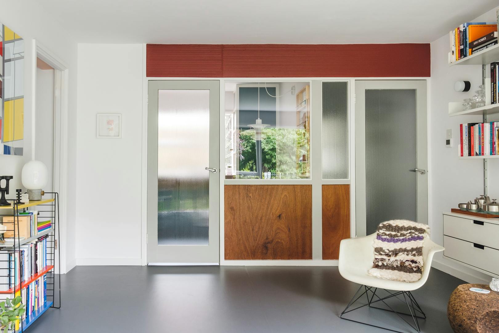 Aucoot - Herrick Court - Parkleys - Eric Lyons - Span Development - Mid Century Modern Flat