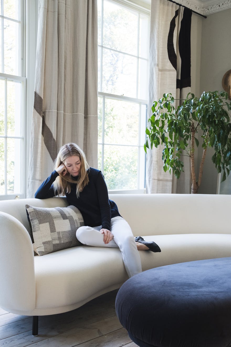 House of Grey - Louisa Grey and Morgwn Rimel - In The Neighbourhood - by Aucoot