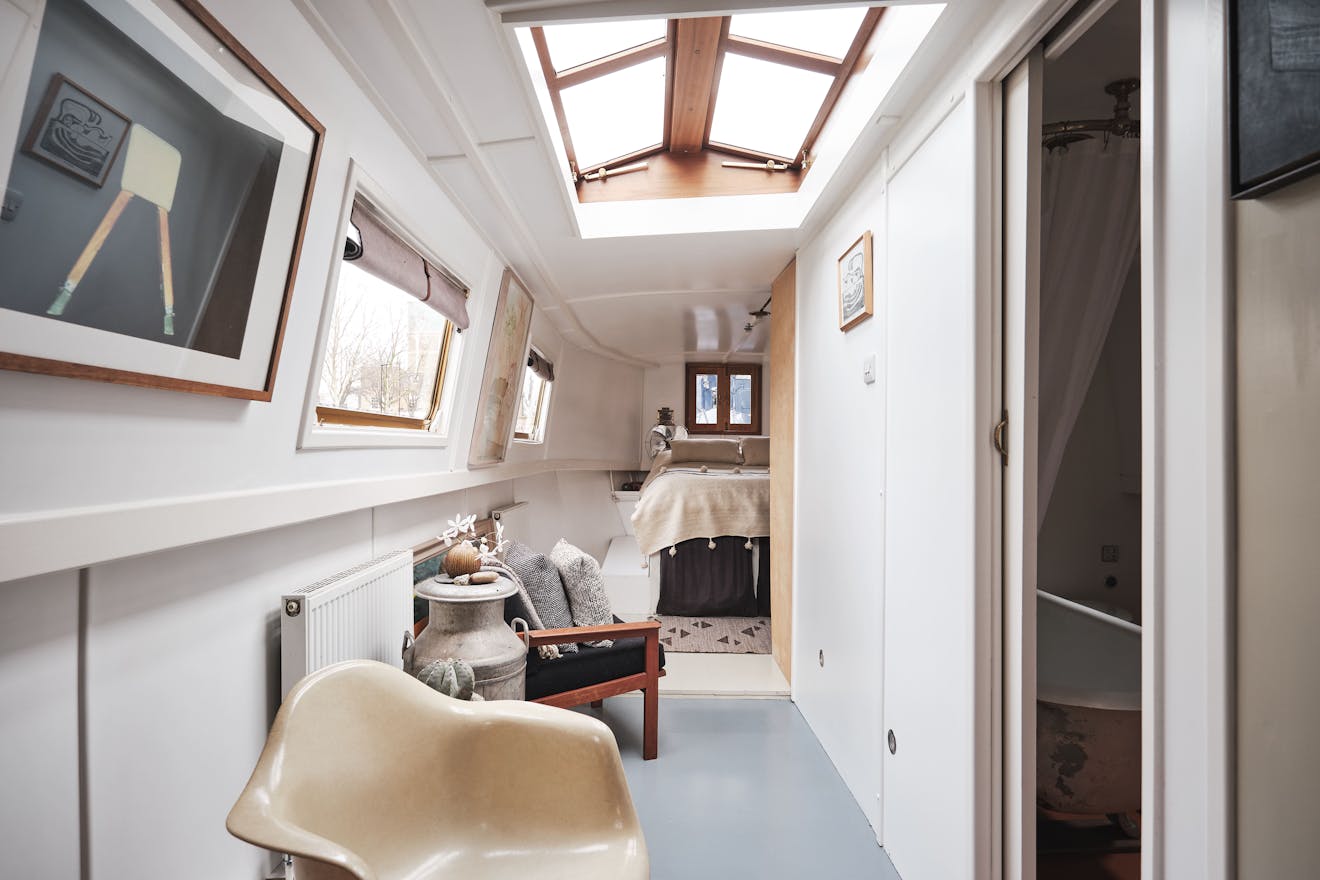 Aucoot-Chinampa-Wright-and-Doyle-Aucoot-Modern-House-Boat