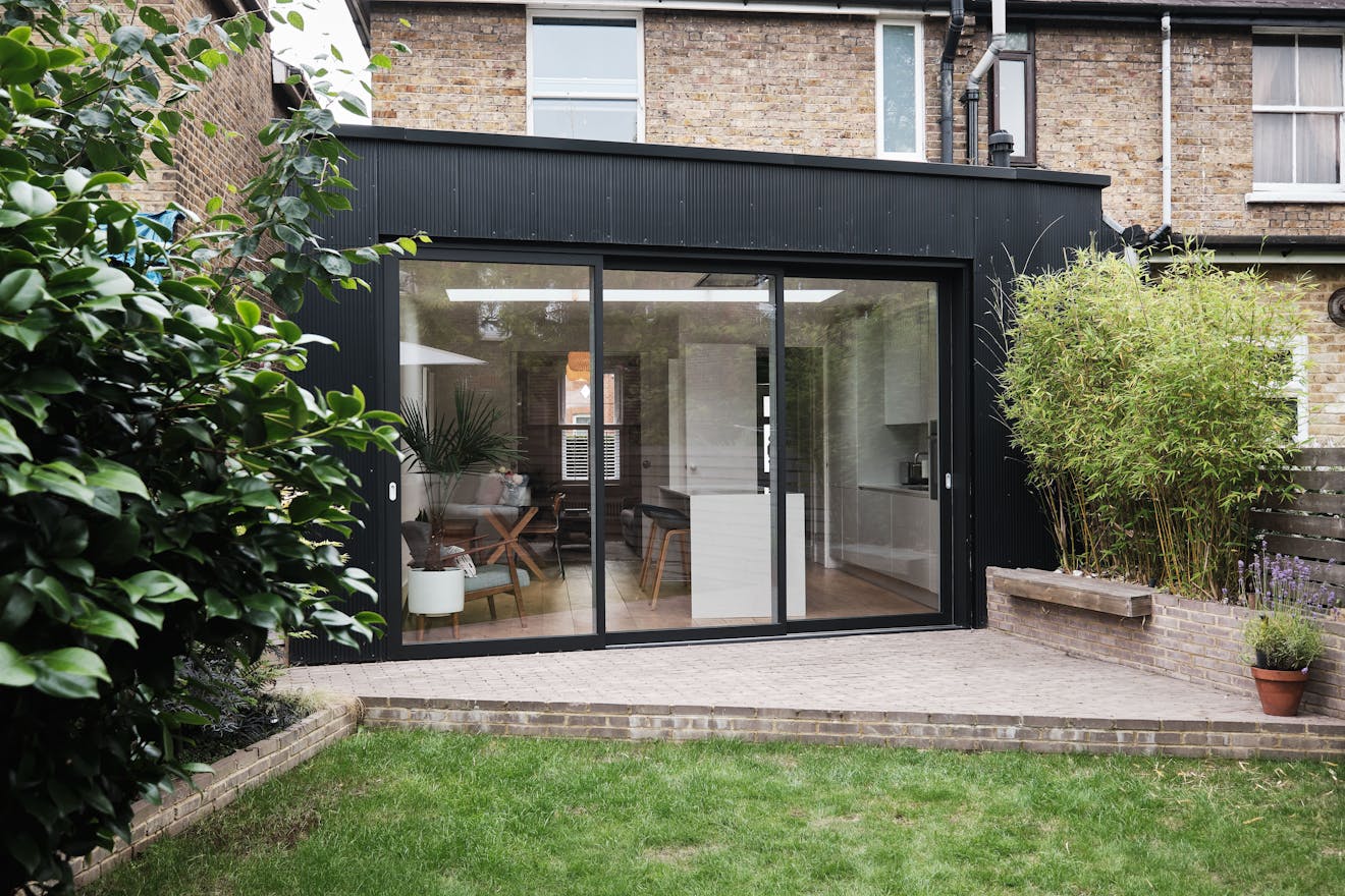 Elphinstone-Road-Aucoot-DeDraft-Architects-Modern-House-Extension-by-John-McDavid-Warner-Estate-Walthamstow