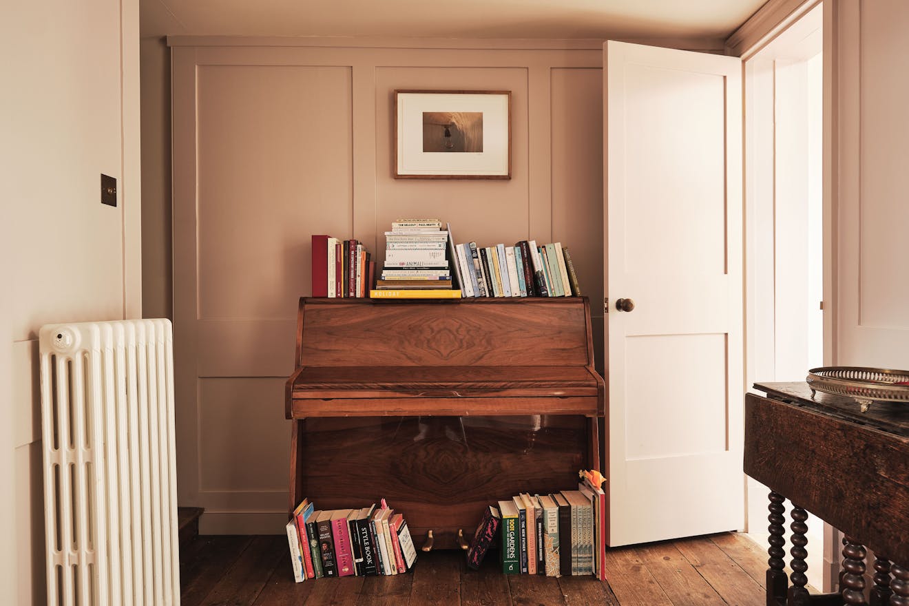 Durham-Row-Aucoot-Chris-Dyson-Architects-Refurbished-Georgian-Victorian-House for sale