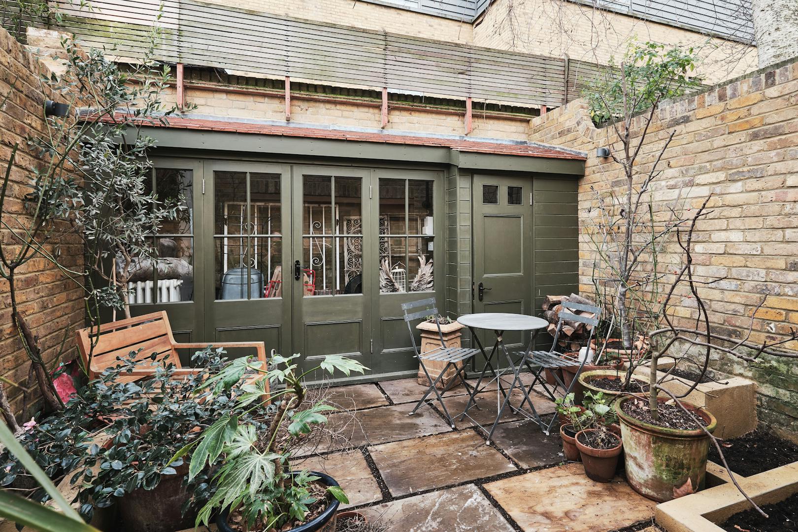 Durham-Row-Aucoot-Chris-Dyson-Architects-Refurbished-Georgian-Victorian-House for sale