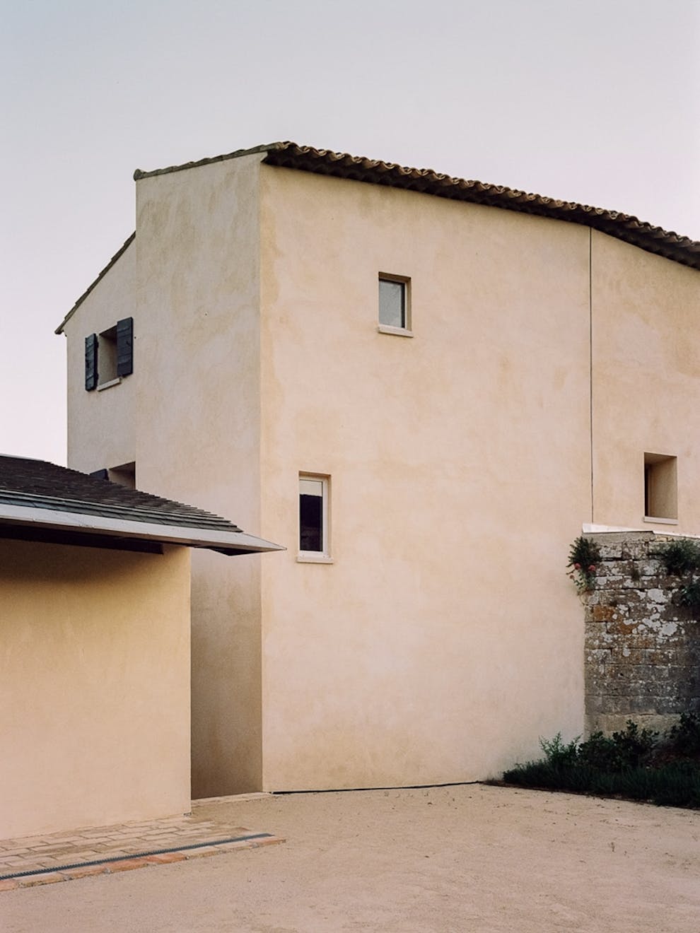 Simone Bossi Architectural Photographer - Aucoot Estate Agents Journal