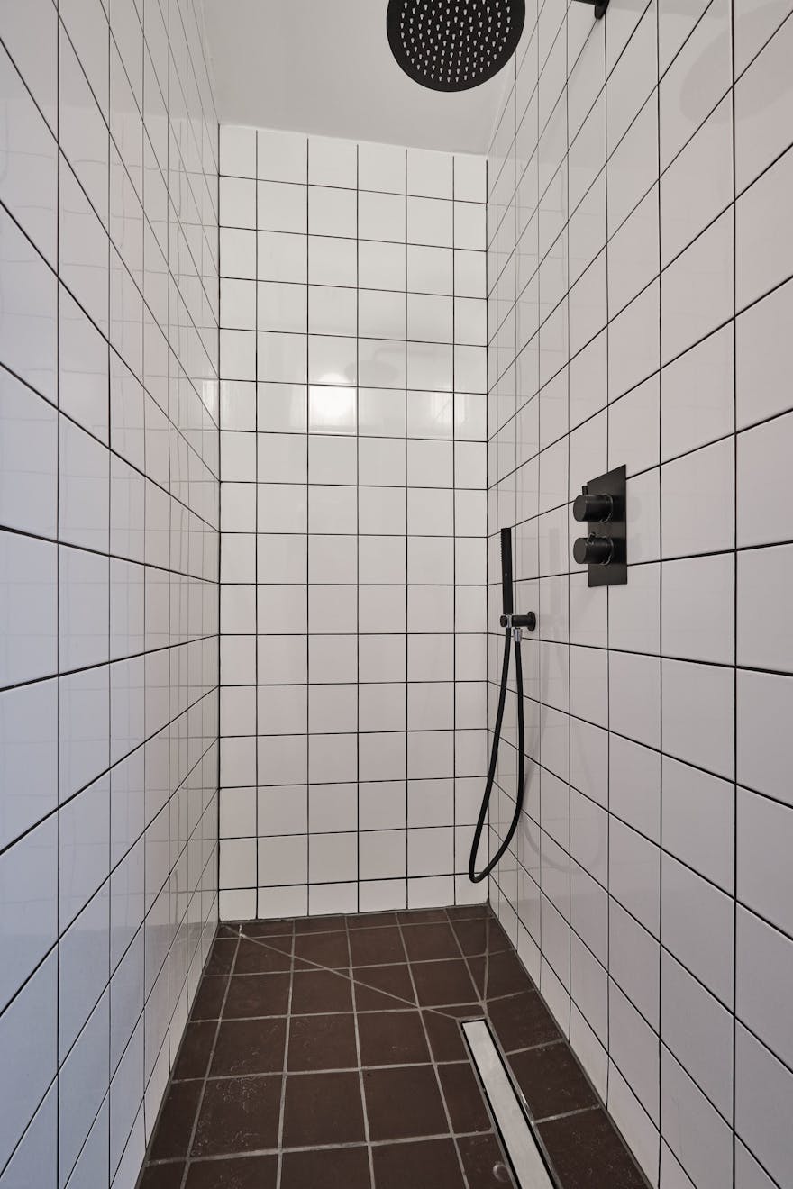 Offord Road - Aucoot - Victorian house flat refurbishment - Ply wood staircase