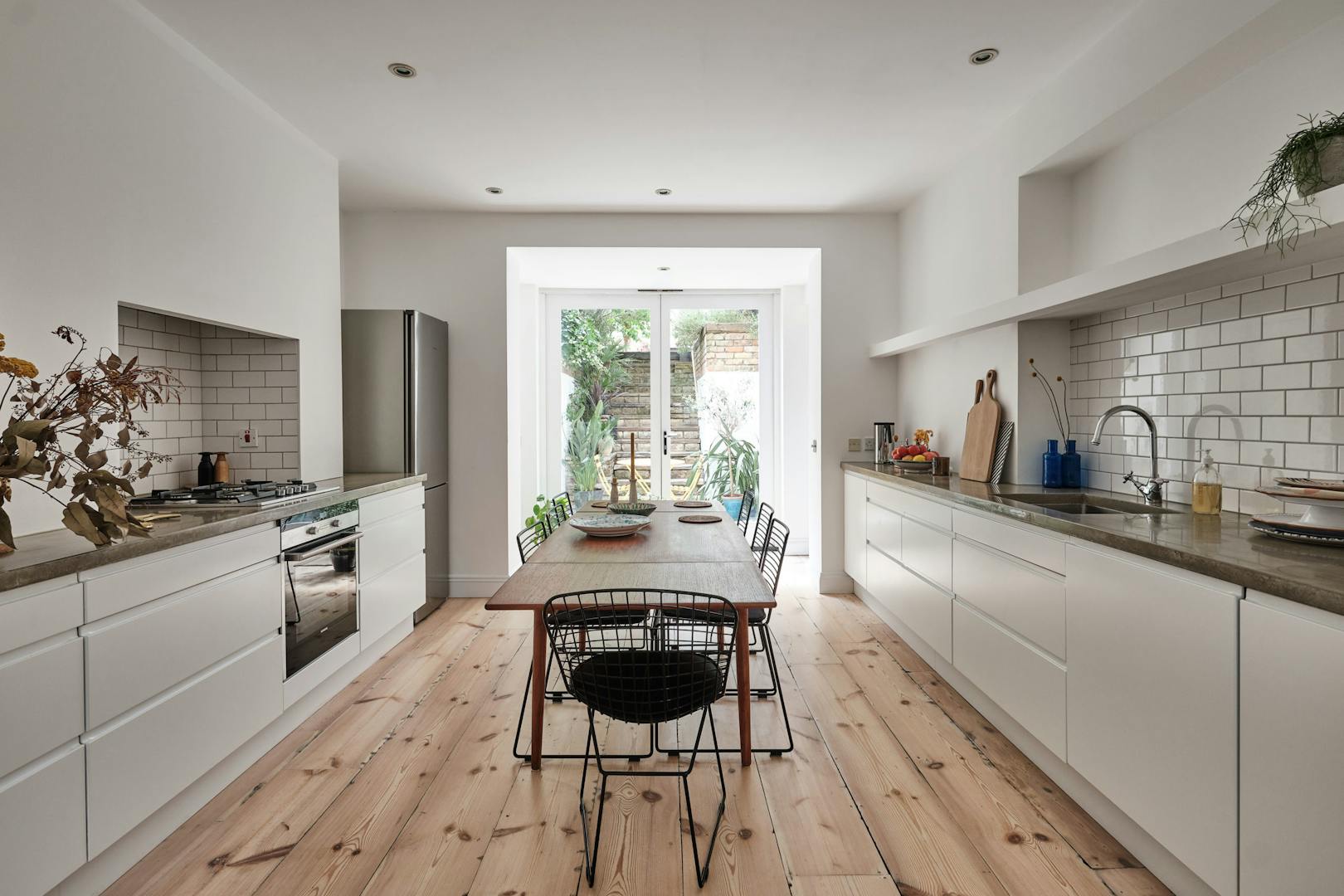 Richmond-Road-London-Fields-Aucoot-Victorian-house-basement-flat-modern-refurbishment