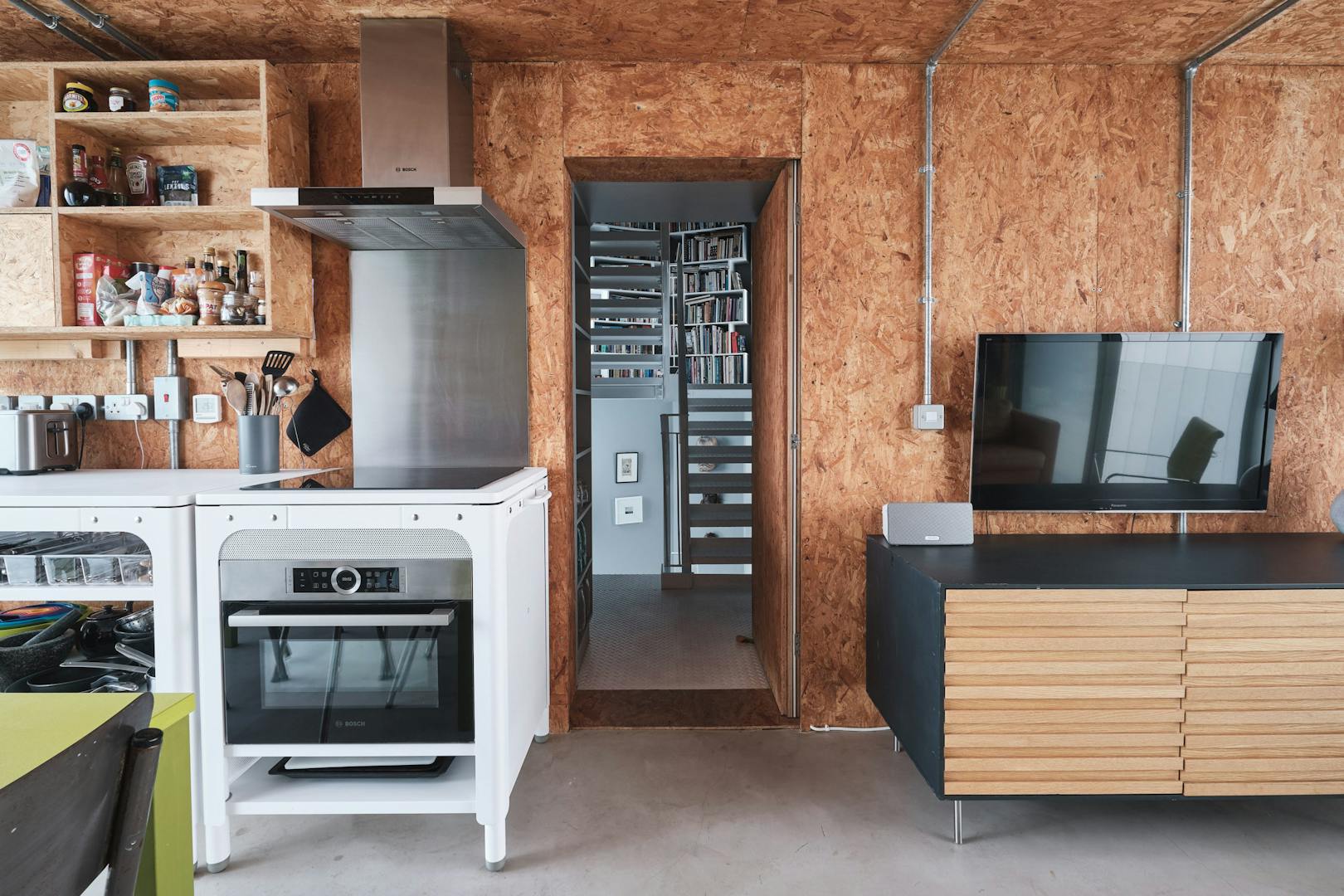 Keeling-House-Water-Tank-Denys-Lasdun-Aucoot-Estate-Agents