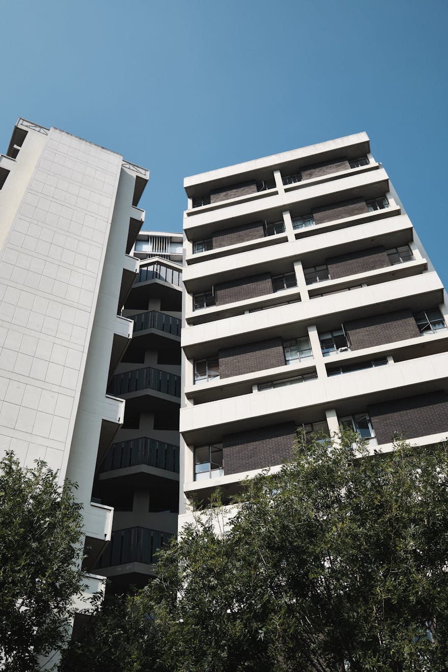 Keeling-House-Water-Tank-Denys-Lasdun-Aucoot-Estate-Agents
