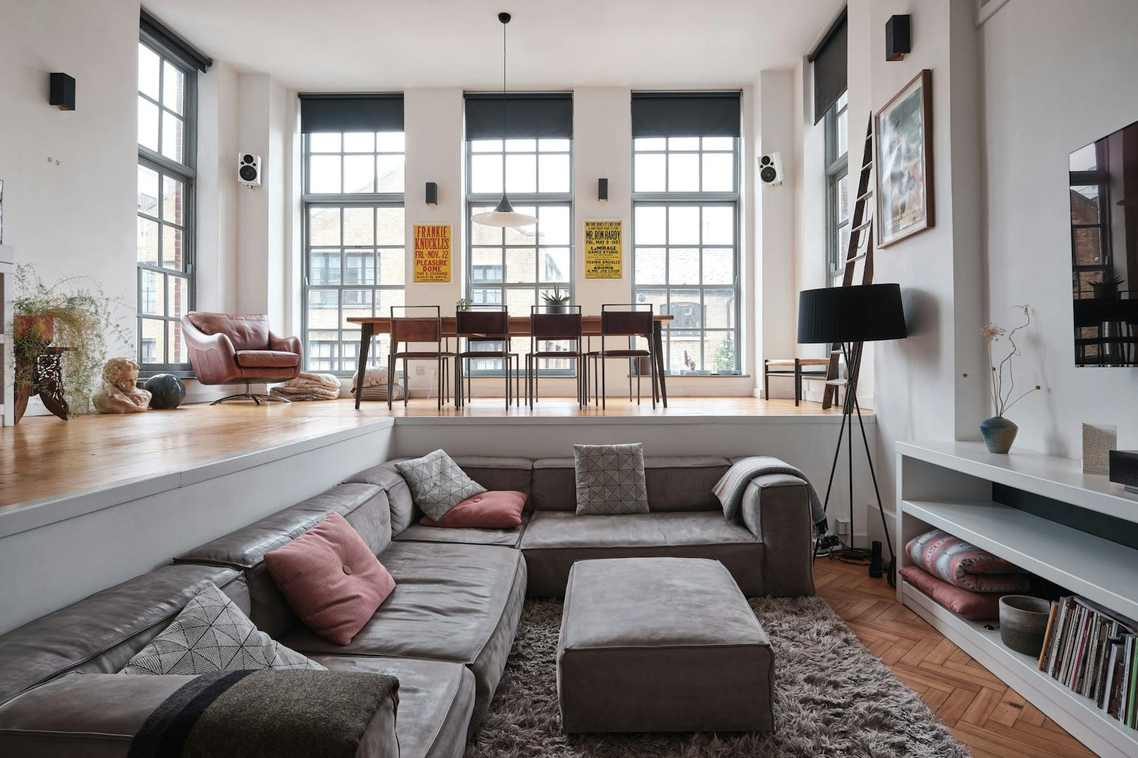 Minstrel-Court-Victorian-School-Conversion-photo-by-Aucoot-Estate-Agents-All Rights Reserved