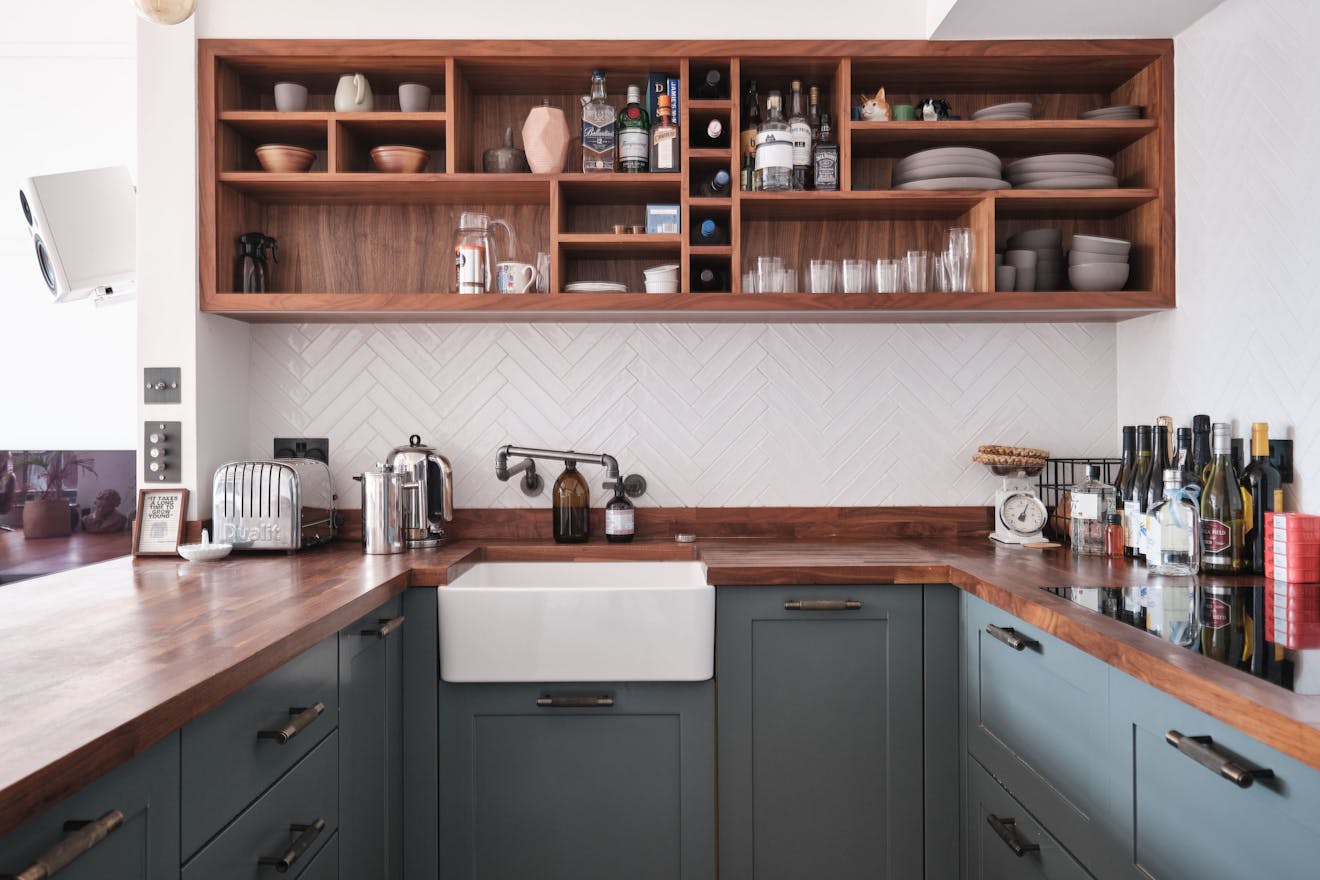 Minstrel-Court-Victorian-School-Conversion-photo-by-Aucoot-Estate-Agents