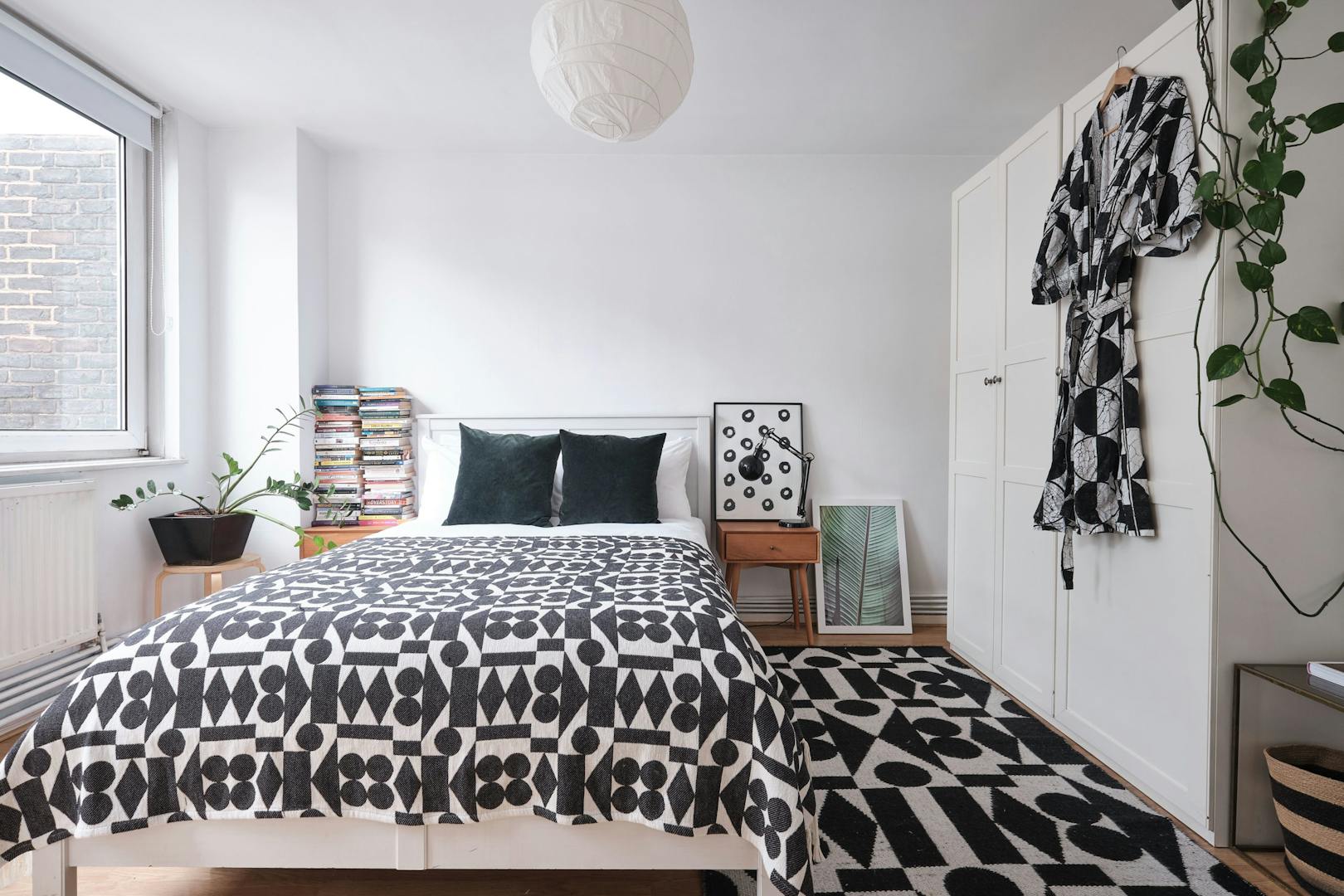 Quaker-Court-Old-Street-Flat-Interior-by-Patternity-photo-by-Aucoot-Estate-Agents-All Rights Reserved