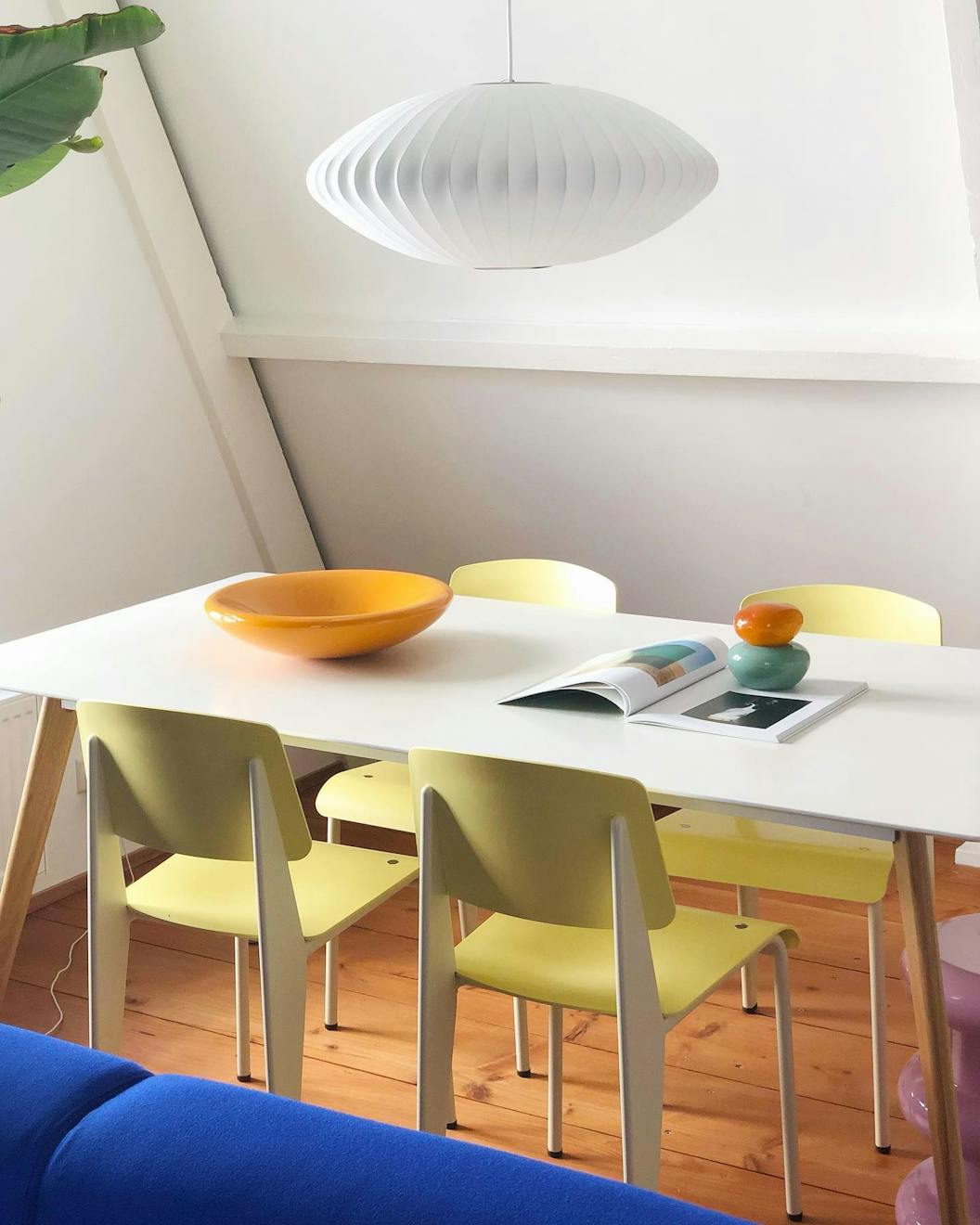 Aucoot_Design_Classics_Jean_Prouve_Standard_Chair_image_1