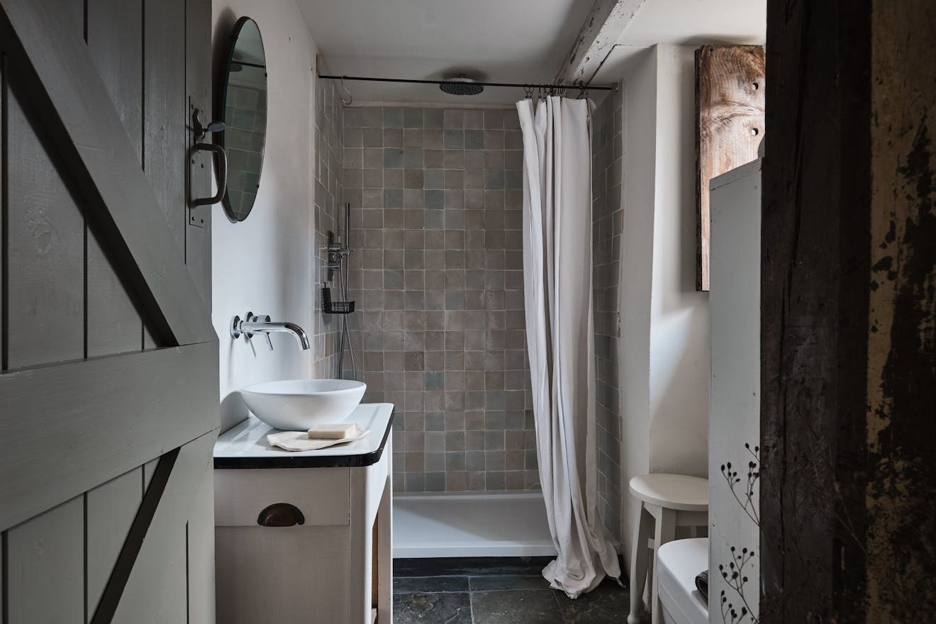 Harp Studio - Mole Cottage - Harp Cottage - Aucoot Estate Agents - All Rights Reserved