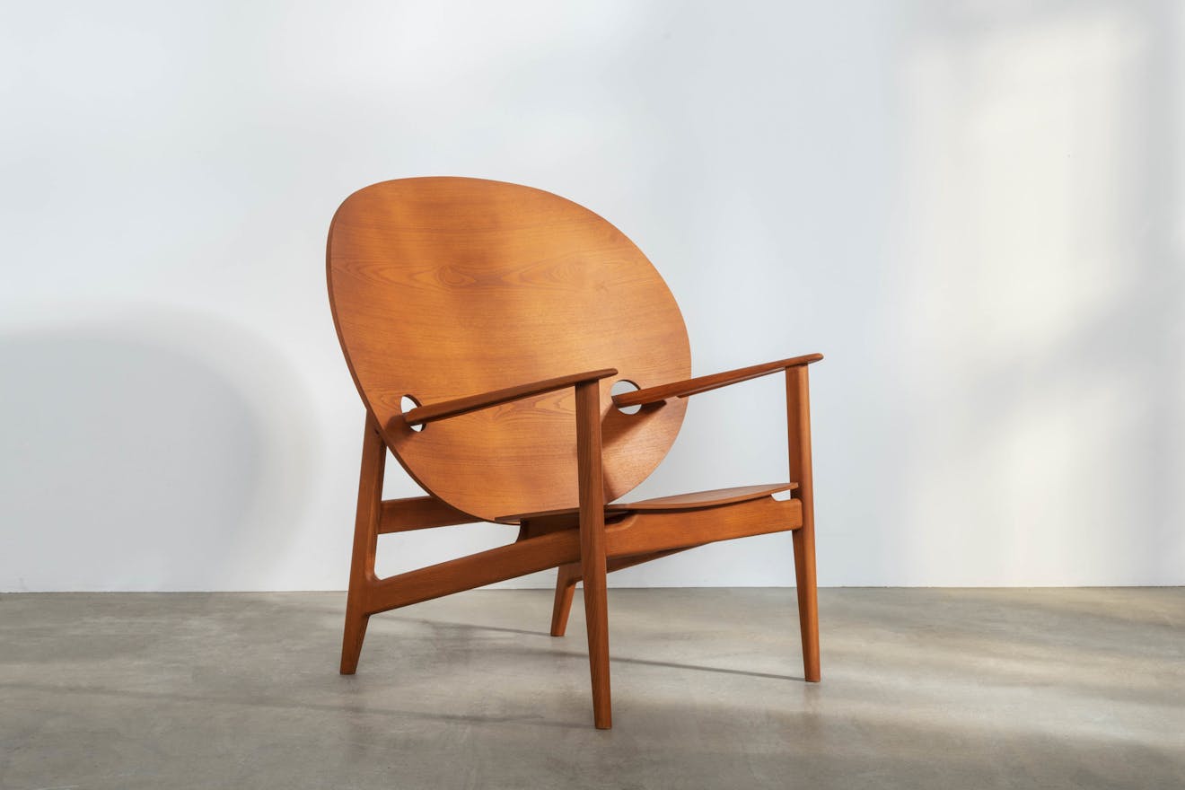 Mac Collins - Benchmark Iklwa Large Chair Earth Orange - David Cleveland - Aucoot Estate Agents