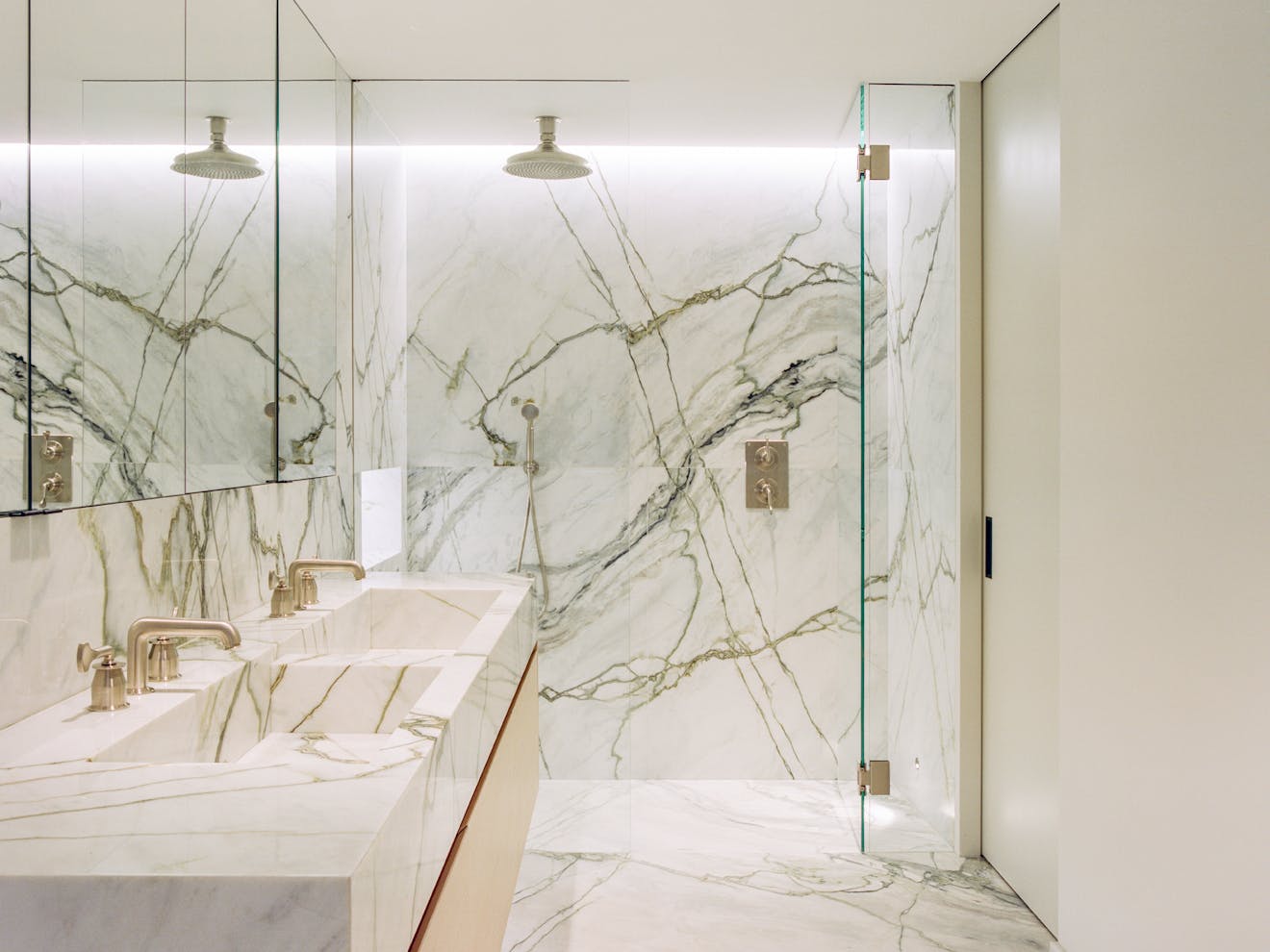 Mews House, Belgravia by Rodic Davidson Architects for Aucoot Estate Agents Design Directory.