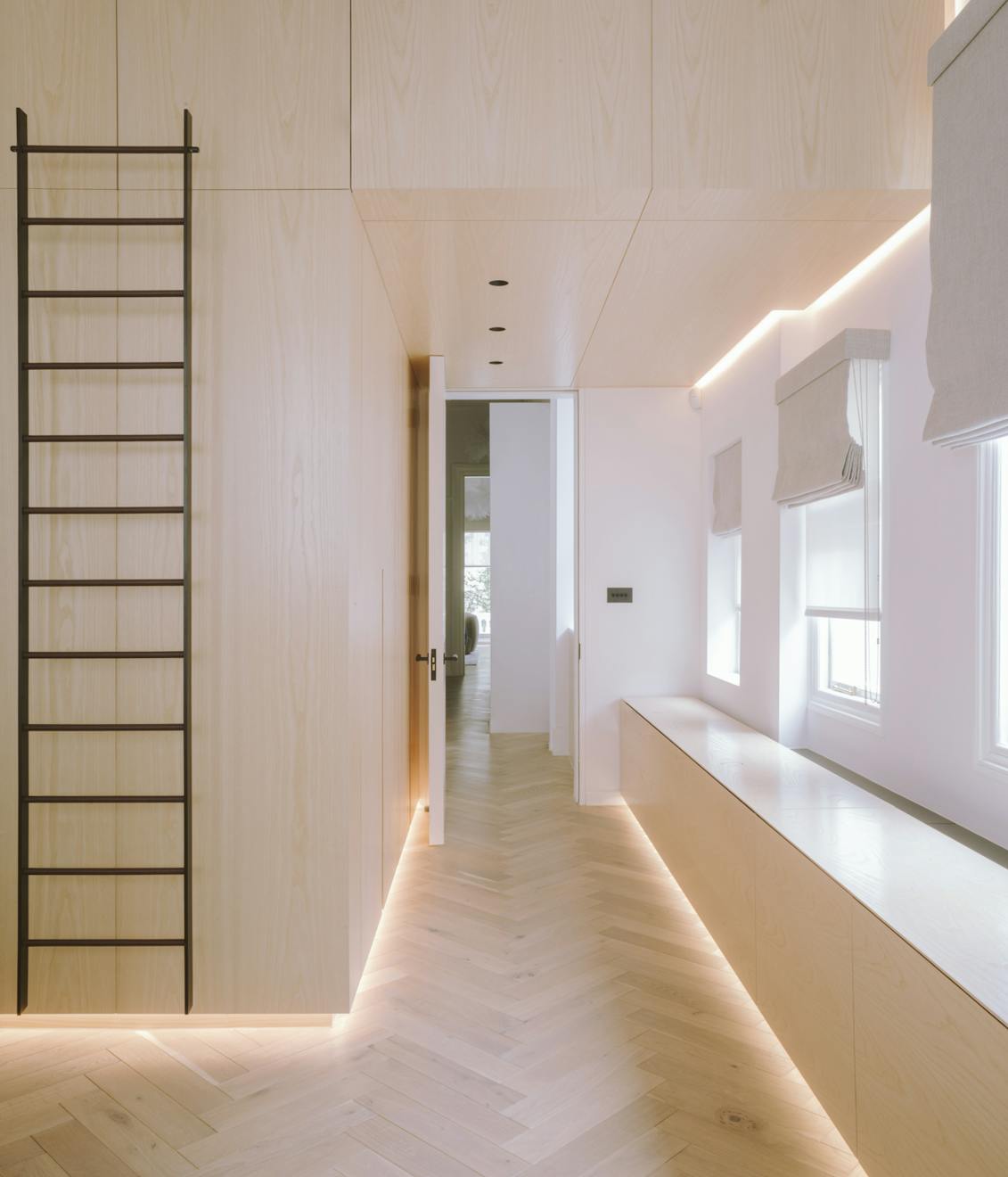 Garden Square Apartment, Kensington by Rodic Davidson Architects for Aucoot Estate Agents Design Directory.