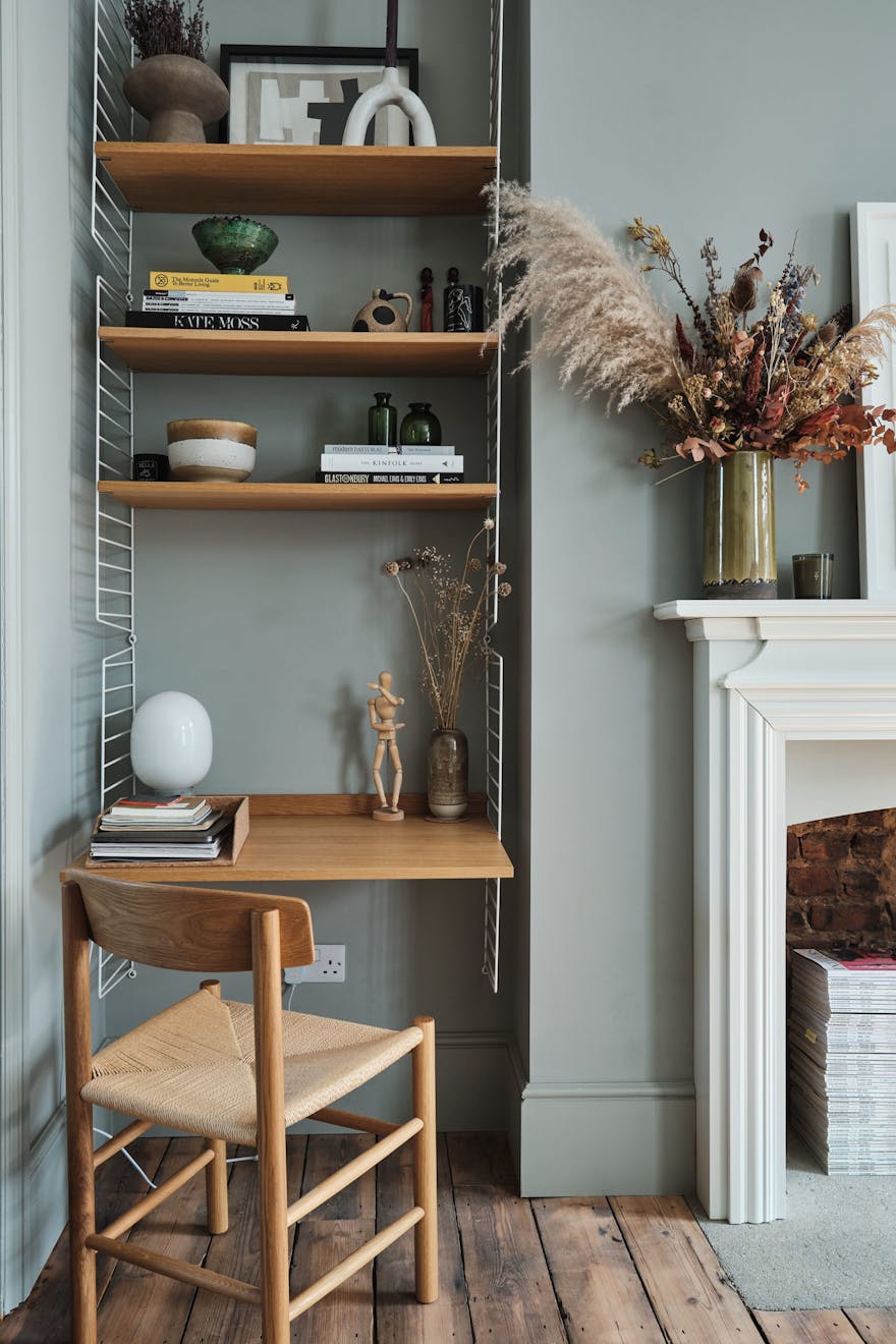 The home of Emma Shone-Sanders and Jade Shone-Sanders of Design and That, for Aucoot Estate Agents. Photograph © Aucoot. All Rights Reserved.