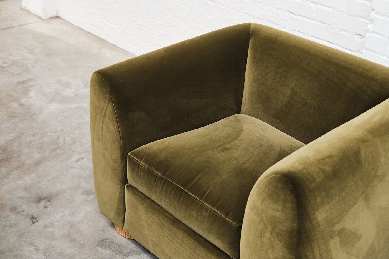 Sedilia - bespoke furniture maker in London - Aucoot Estate Agents - All Rights Reserved