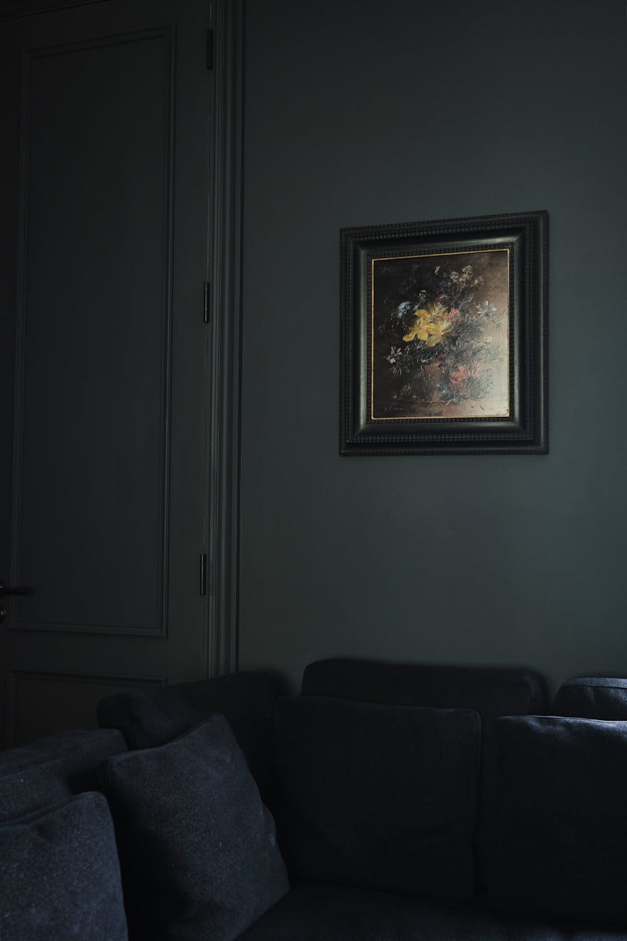 Styling-Neutrals-Katarina-Laurent-Eviga-De-Rosee-Sa-Aucoot-Estate-Agents