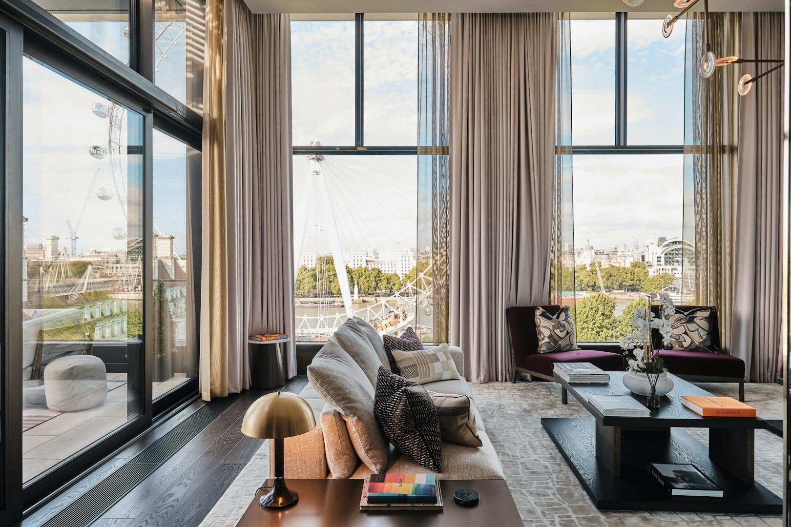 Southbank-Place-Aucoot-Estate-Agents-Luxury London new development-All Rights Reserved