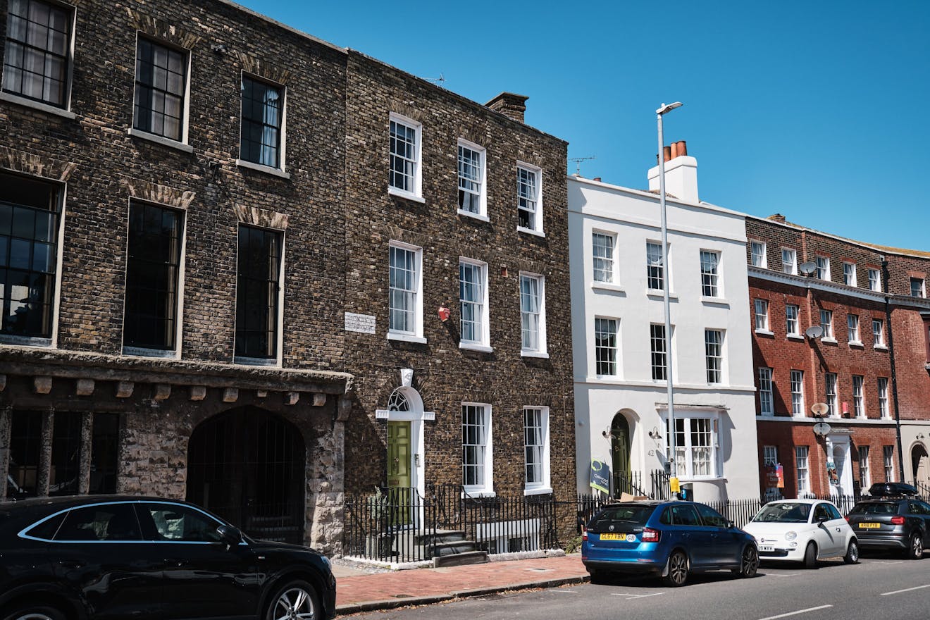 Hawley-Square-Margate-House-for-Sale-Aucoot