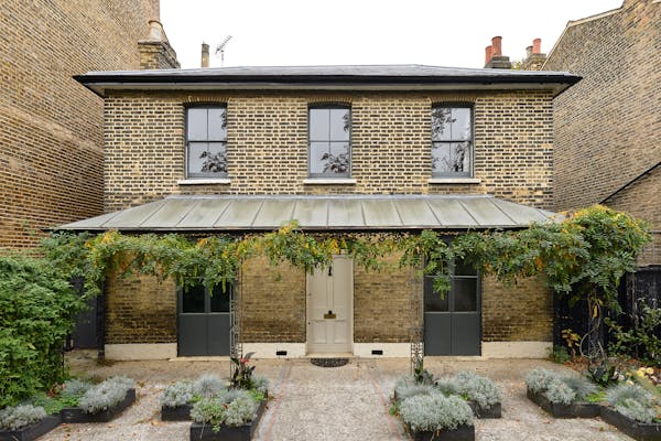 Queen Elizabeth’s Walk, Stoke Newington, London, N16